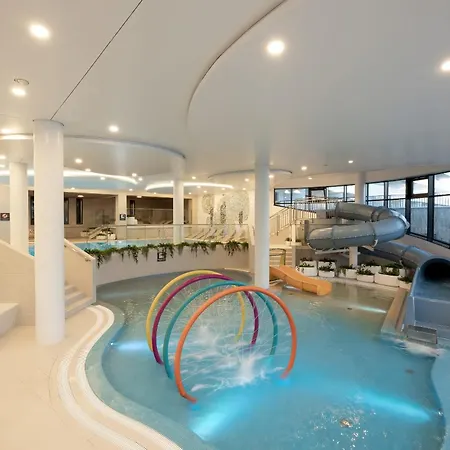 Polanki Aqua - Aquapark, Baseny, Wellness, 300 M Od Plazy Kolobrzeg